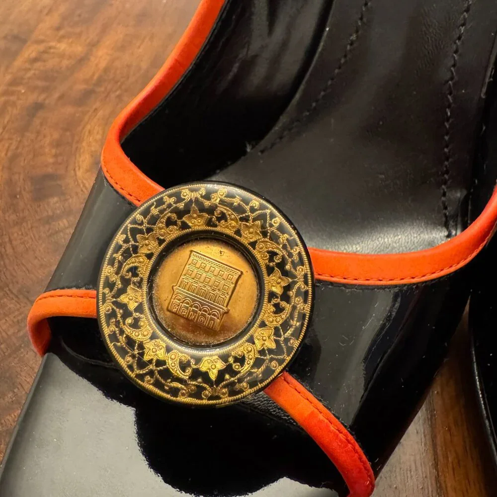 Vintage FENDI Black Patent Gold Medallion Peep Toe Pump - Picture 5 of 13